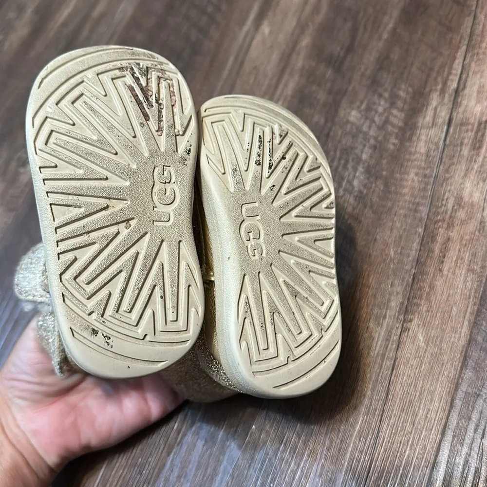 UGG‎ Baby Gold Glitter Boots Size 4/5
